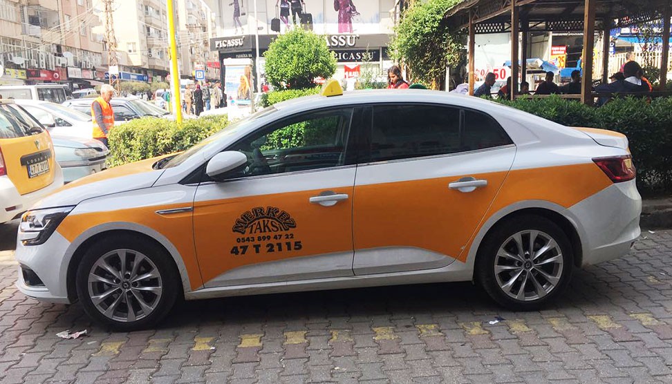 Kızıltepe Merkez Taksi Durağı aracı